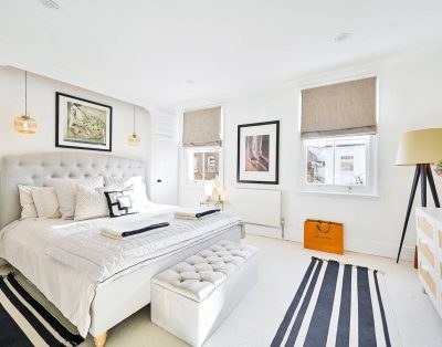 2 Bed Chelsea Townhouse Sleeps 5 – Pet Friendly