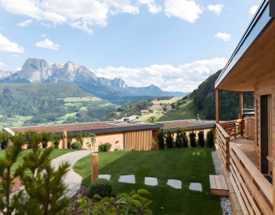 Chalet ‘Pennhof Castanea 2’ with Mountain View, Private Terrace and Wi-Fi