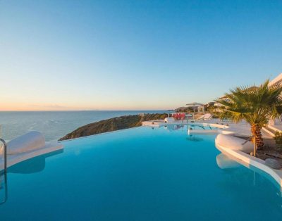 Country House ‘Kaladi Rock Avlemonas’ with Sea View.