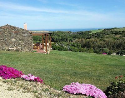 Detached holiday home with sea view