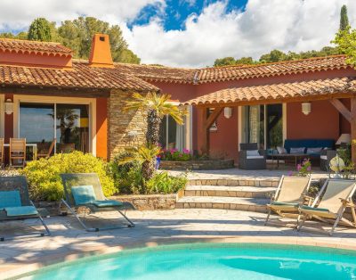 Facing Porquerolles Island, 180 m², Large Pool, 50 m from Beach, Sea View