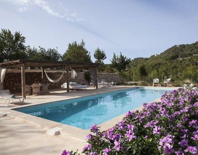 Hacienda Ses Caletes, Ibiza. Panoramic views. A few minutes from the beach.