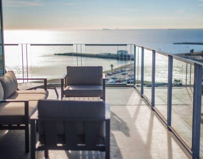 Holiday apartment for 10 people with balcony
