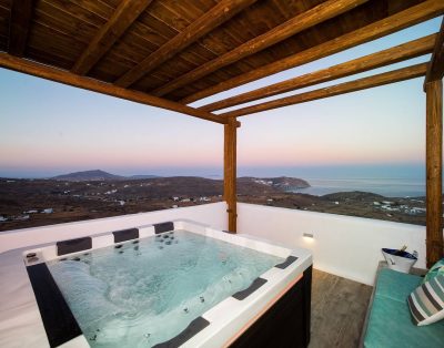 Holiday Home ‘Aris Sky Suite Private Mini Poolspa’ with Sea View, Wi-Fi and Air Conditioning