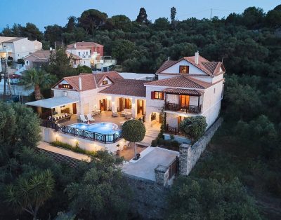 ‘Lila’s Luxury Villa’ with sea view, private pool, garden, A/C and Wi-Fi