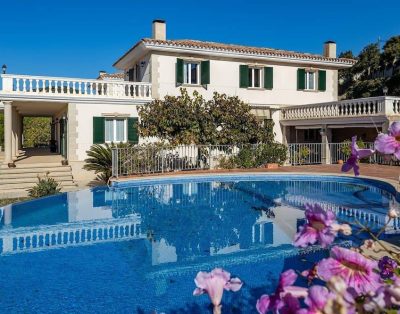 Architectural jewel between sea and mountains