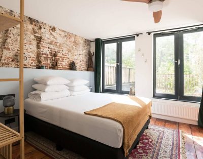Twenty Five Garden (Room 2)