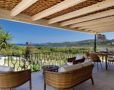 Villa ‘Amata’ with Sea View, Wi-Fi and Air Conditioning