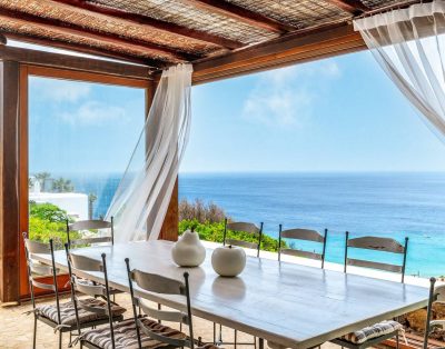 Villa “Calma Beach House” with Private Terrace & Wi-Fi