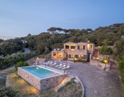 Villa ‘Coral Bay’ with Sea View, Wi-Fi and Air Conditioning