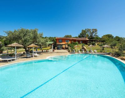 Villa ‘Harmònia’ with sea view, Wi-Fi and air conditioning