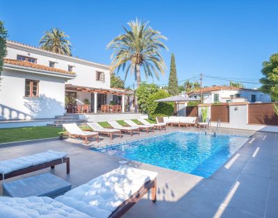 Villa ‘Scandinavian Design’ with Sea View, Wi-Fi and Air Conditioning