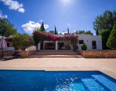 Villa Tegui is just a 15 min drive to Ibiza Town