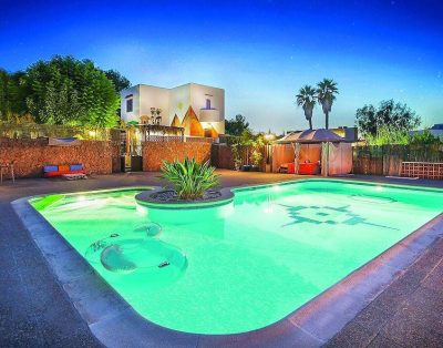 Villa walk to O beach / large pool / Bbq
