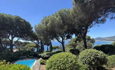 Villa with private pool, near beach