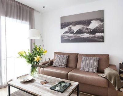 Your 2 rooms and 2 bath home 200m from the beach