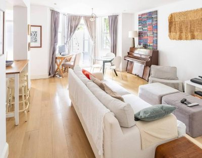 2 Bed – Sleeps 4 – Private Patio – Kensington