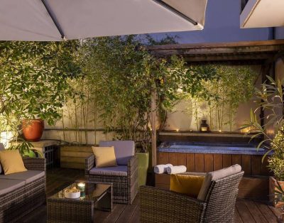 2 Br Terrace Apt in A Private House, 4 Guests, Room Service, Spa, Art